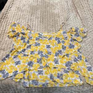 Rose olive yellow and